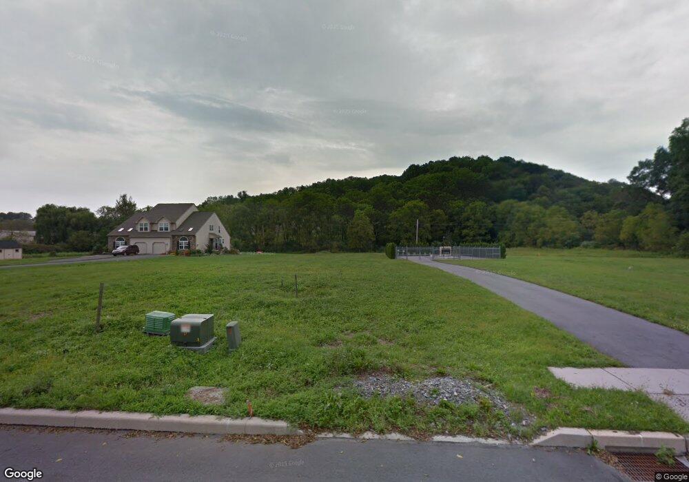 133 N Kemp Rd, Kutztown, PA 19530 - photo 1