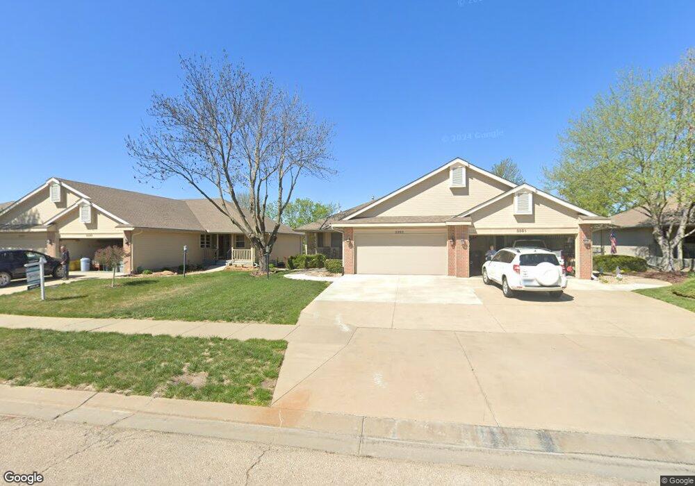 3353 SW Mcclure Ct, Topeka, KS 66614 - photo 1