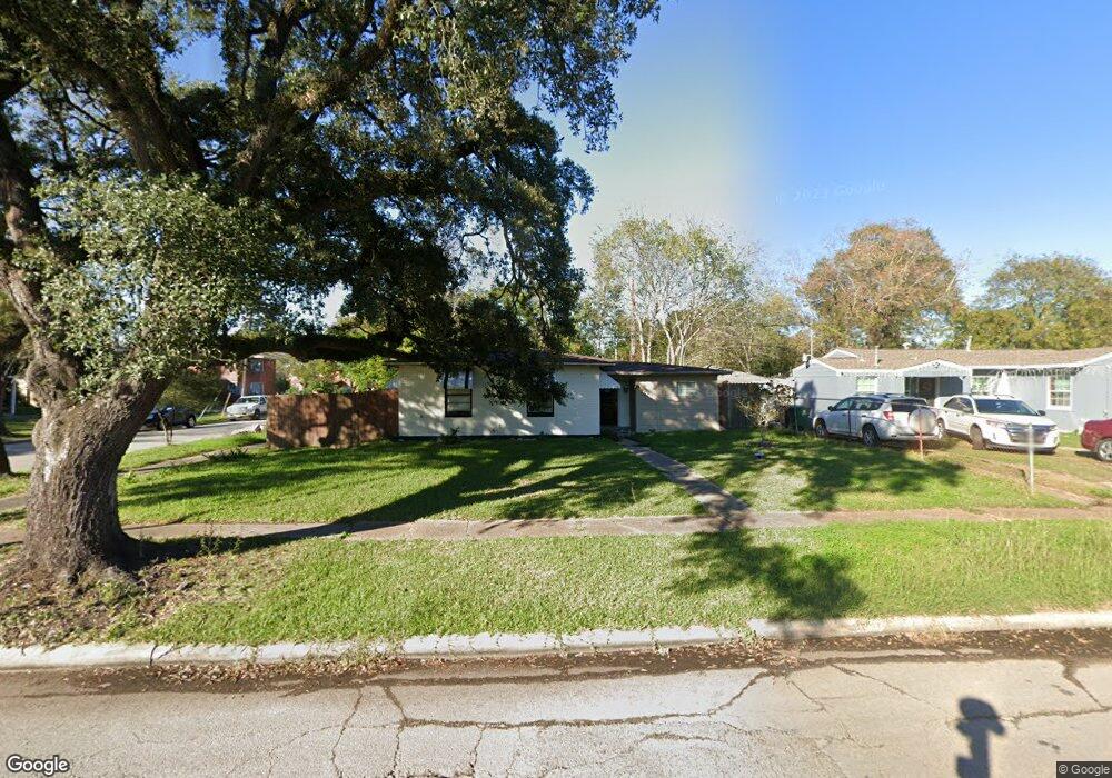 7501 Moline St, Houston, TX 77087 - photo 1