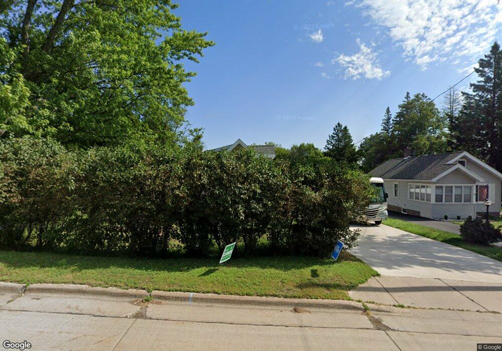 1916 Piedmont Ave, Duluth, MN 55811 - photo 1