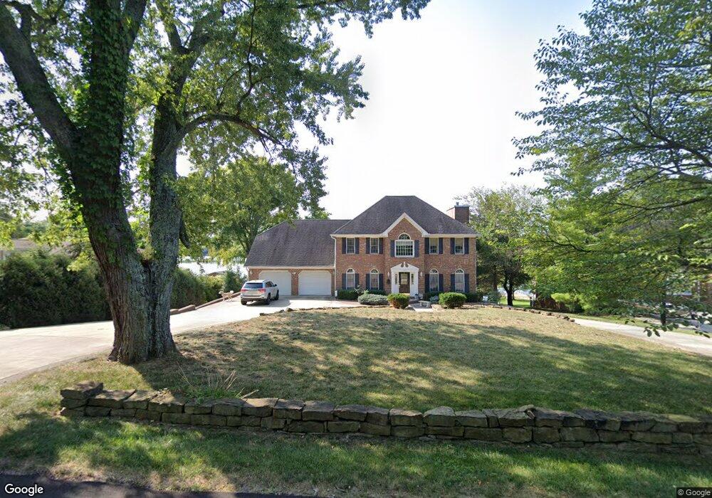 9945 Raintree Dr N, Columbus, IN 47201 - photo 1