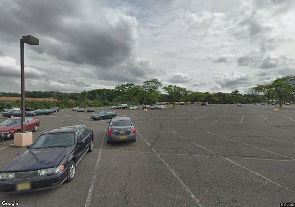 1428 Sadie Cir, New Brunswick, NJ 08901 - photo 1