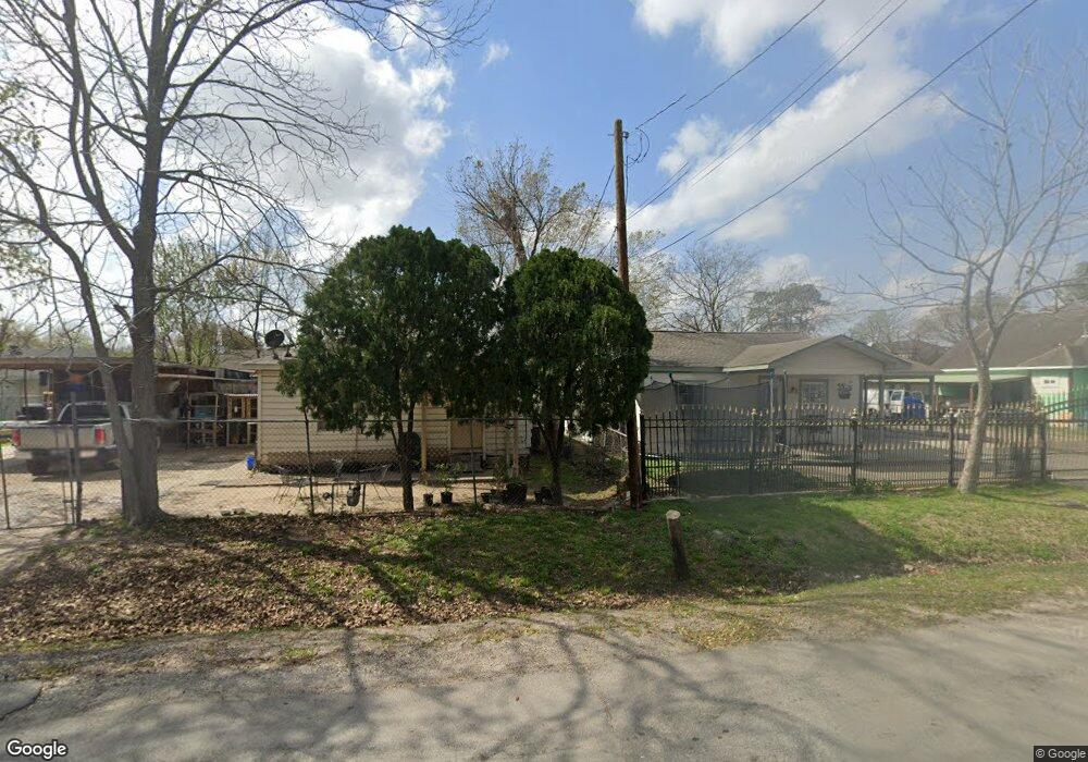 618 Duff Ln, Houston, TX 77022 - photo 1