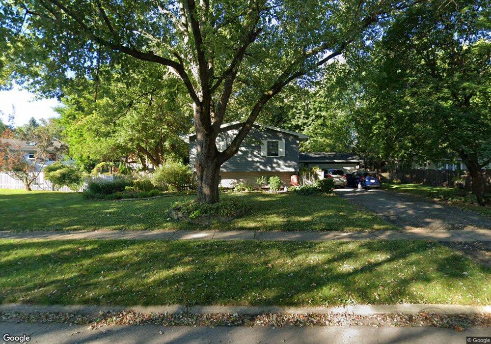 1269 Sandpiper Ln, Naperville, IL 60540 - photo 1