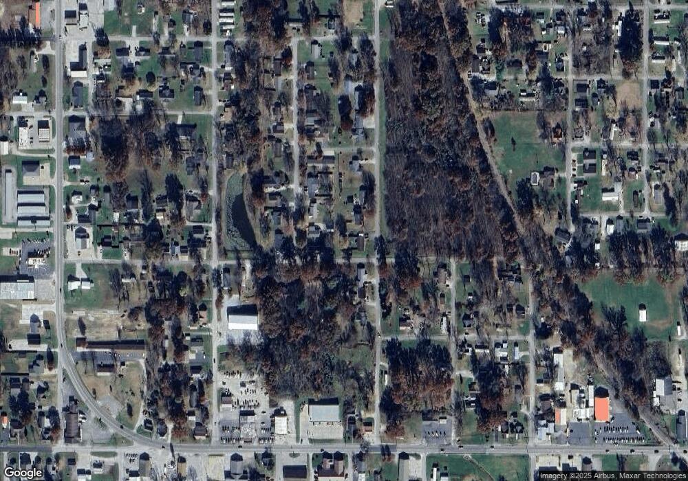 240 C St NW, Linton, IN 47441 - photo 1