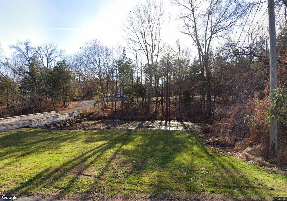 512 Locust Rd, Flemington, NJ 08822 - photo 1