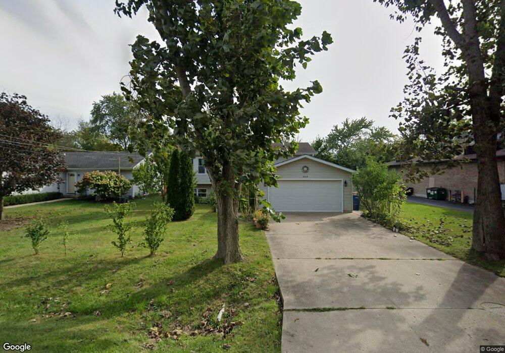 3323 W Grove Ave, Waukegan, IL 60085 - photo 1