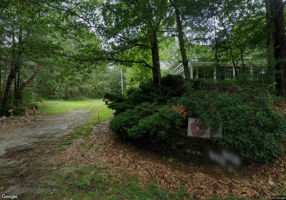 213 Cushing St, Hingham, MA 02043 - photo 1