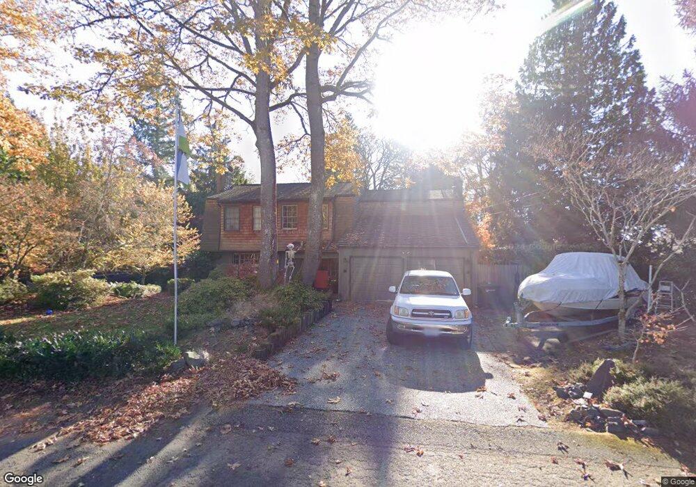 8131 SE 44th St, Mercer Island, WA 98040 - photo 1