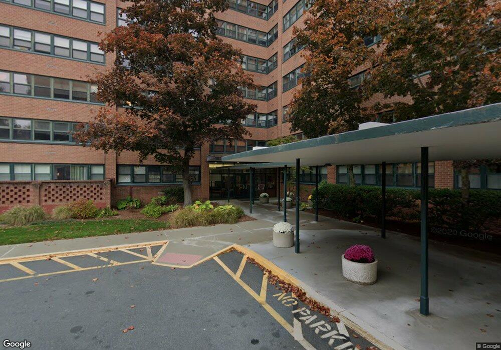 The Woodland unit 12O, Hartford, CT 06105 - photo 1