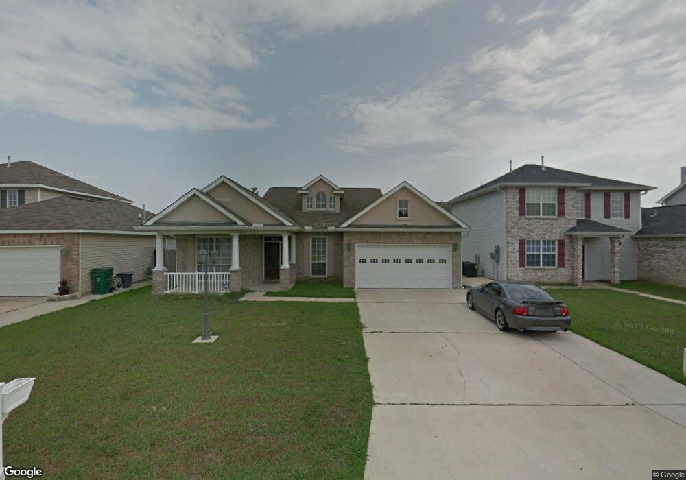 2040 Heather Ln, Slidell, LA 70461 - photo 1