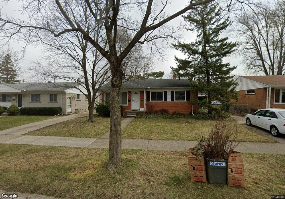 1304 Langley Blvd, Clawson, MI 48017 - photo 1