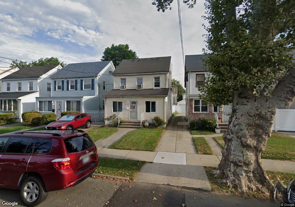 22421 Fairbury Ave, Queens Village, NY 11428 - photo 1