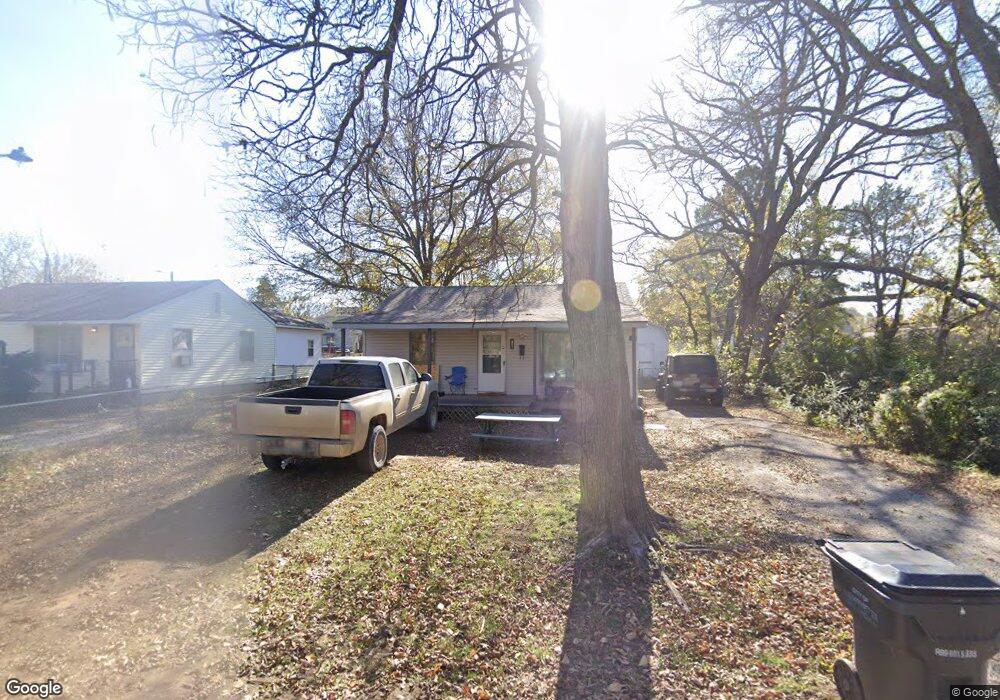 301 W Washington St, Henryetta, OK 74437 - photo 1