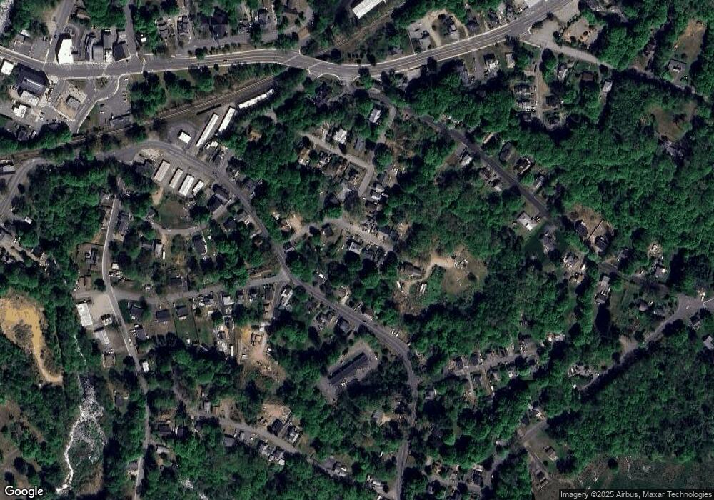 14 Carpenter St, Warren, MA 01083 - photo 1