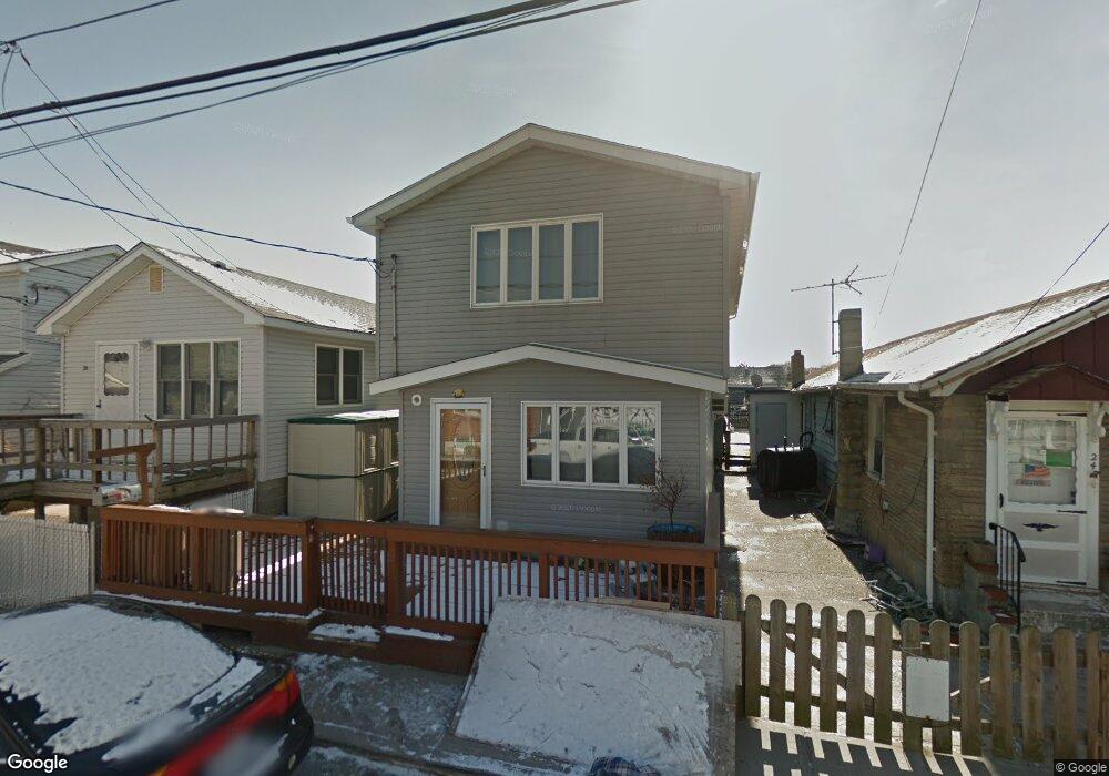 22 W 16th Rd, Broad Channel, NY 11693 - photo 1