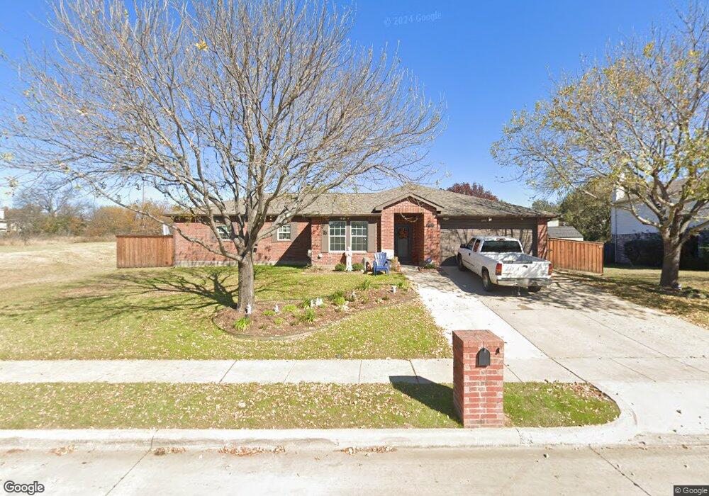 8909 Seven Oaks Ln, Denton, TX 76210 - photo 1