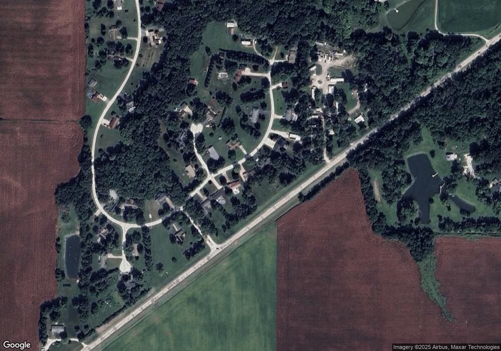 207 Spring Bay Dr, Jacksonville, IL 62650 - photo 1