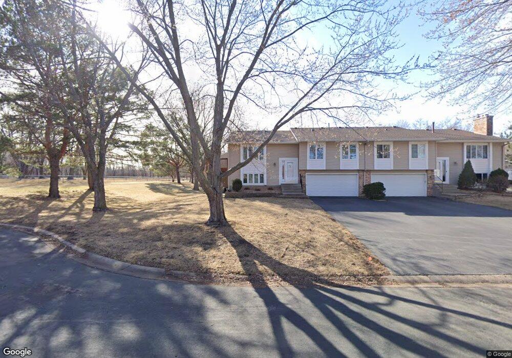 10353 Yorktown Ln N, Maple Grove, MN 55369 - photo 1