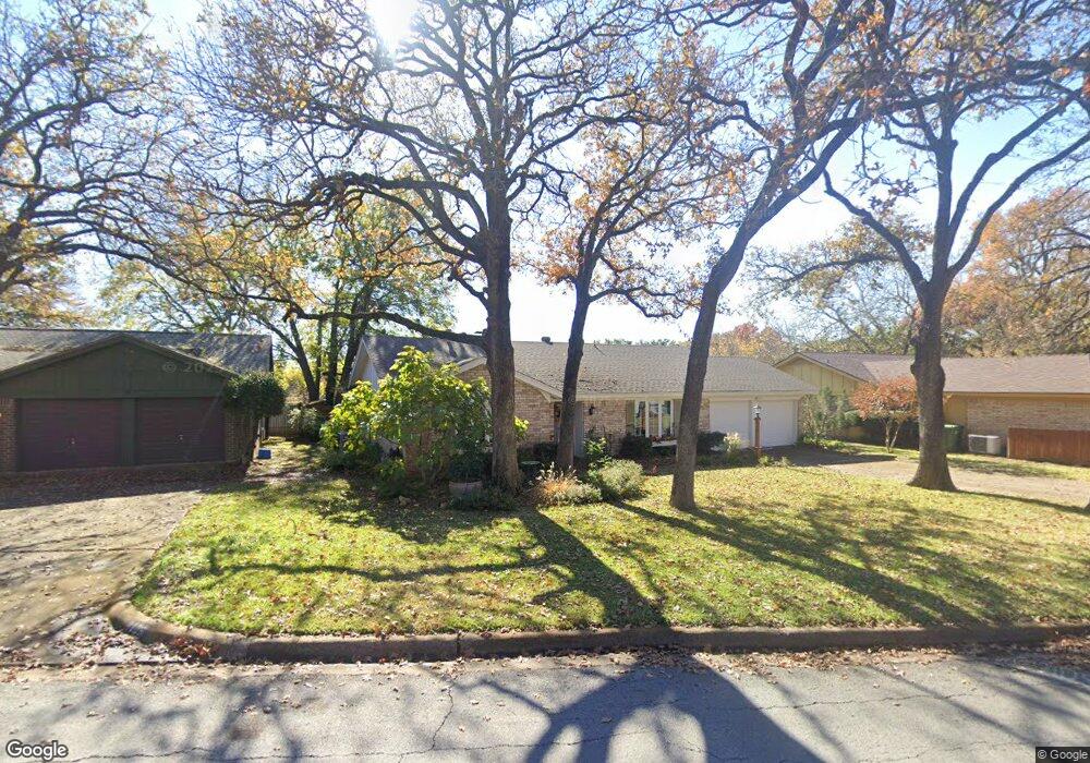 1113 Henson Dr, Hurst, TX 76053 - photo 1