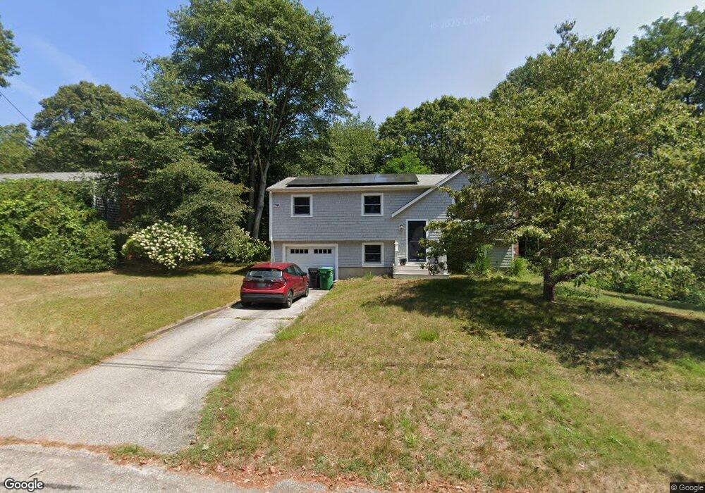 52 Overhill Rd, Wakefield, RI 02879 - photo 1