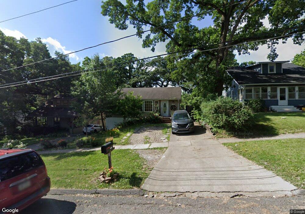 1032 Davis Ave, Des Moines, IA 50315 - photo 1