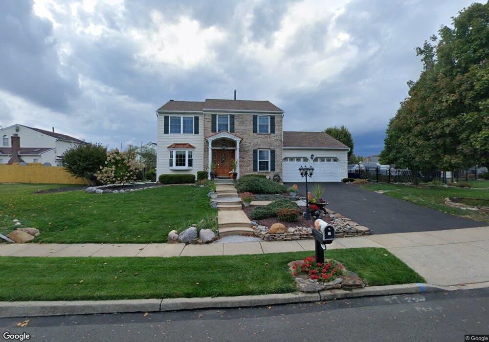 204 Tina Dr, Langhorne, PA 19047 - photo 1