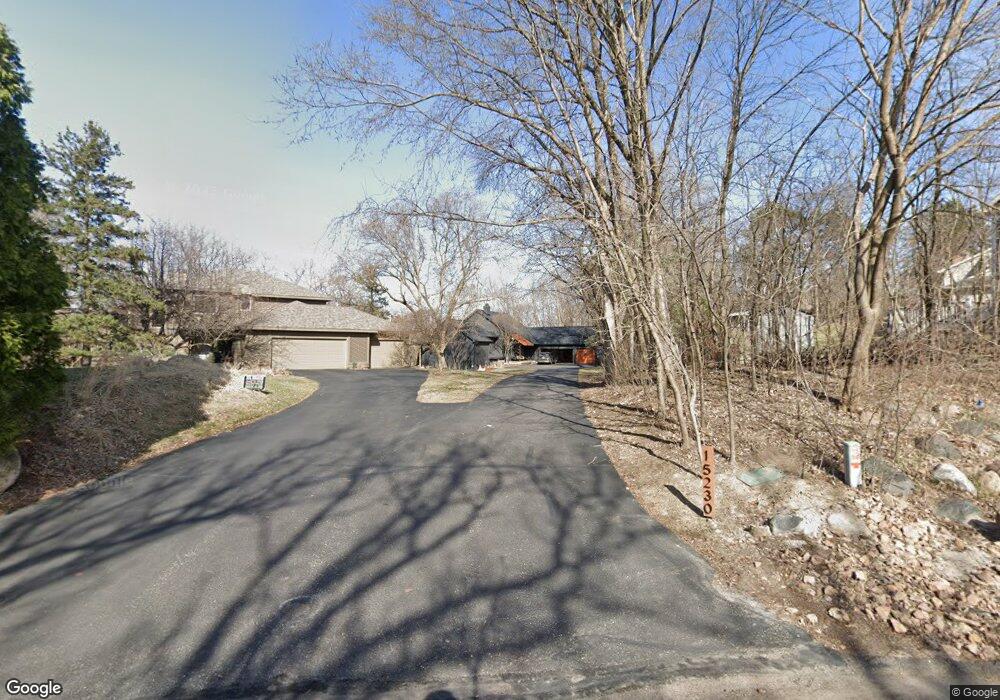 15230 Knob Hill Curve, Minnetonka, MN 55345 - photo 1