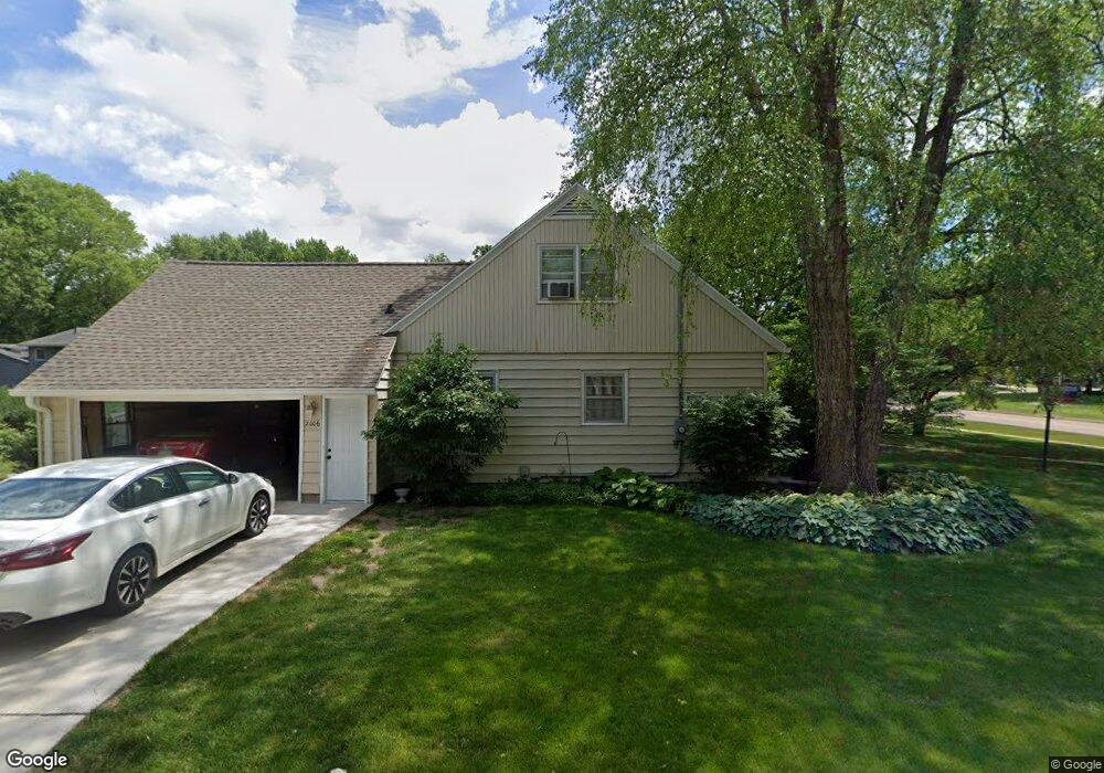 2006 Rainbow Dr, Cedar Falls, IA 50613 - photo 1