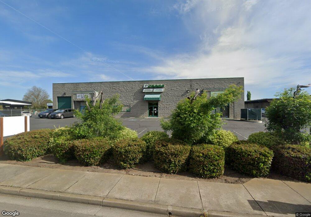 1017 Knutson Ave, Medford, OR 97504 - photo 1