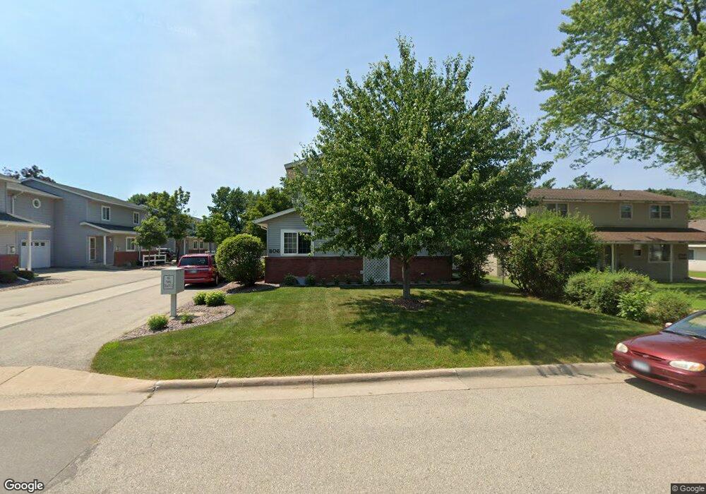 806 Cedar Dr, La Crescent, MN 55947 - photo 1