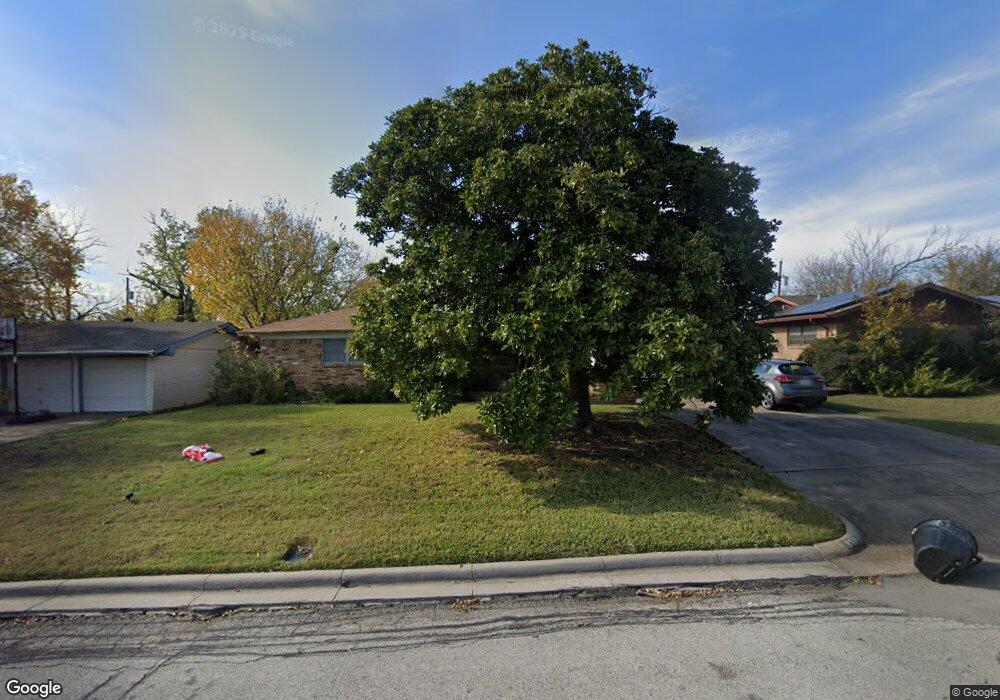 813 Mccurry Ave, Bedford, TX 76022 - photo 1