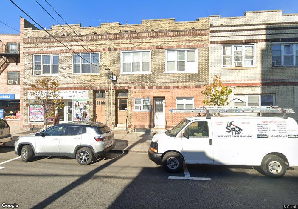 135 Anderson Ave, Fairview, NJ 07022 - photo 1