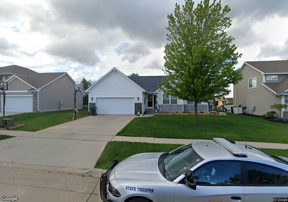 1515 Andover Ct, Cedar Falls, IA 50613 - photo 1
