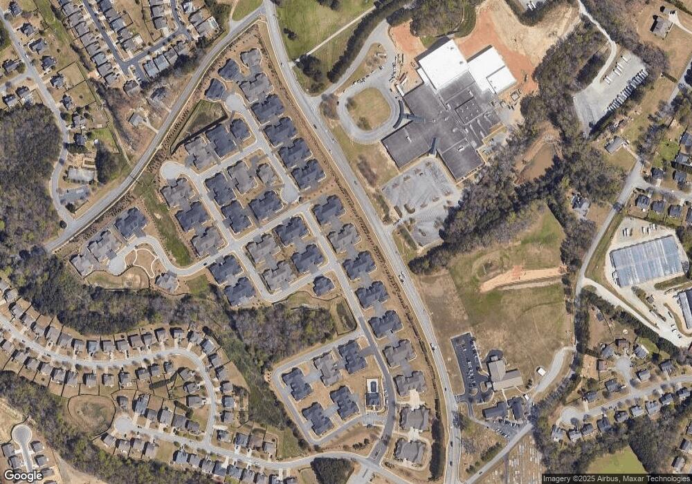 3561 Lindenridge Dr, Buford, GA 30519 - photo 1