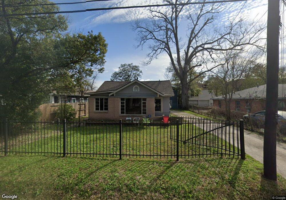 908 King St, Houston, TX 77022 - photo 1