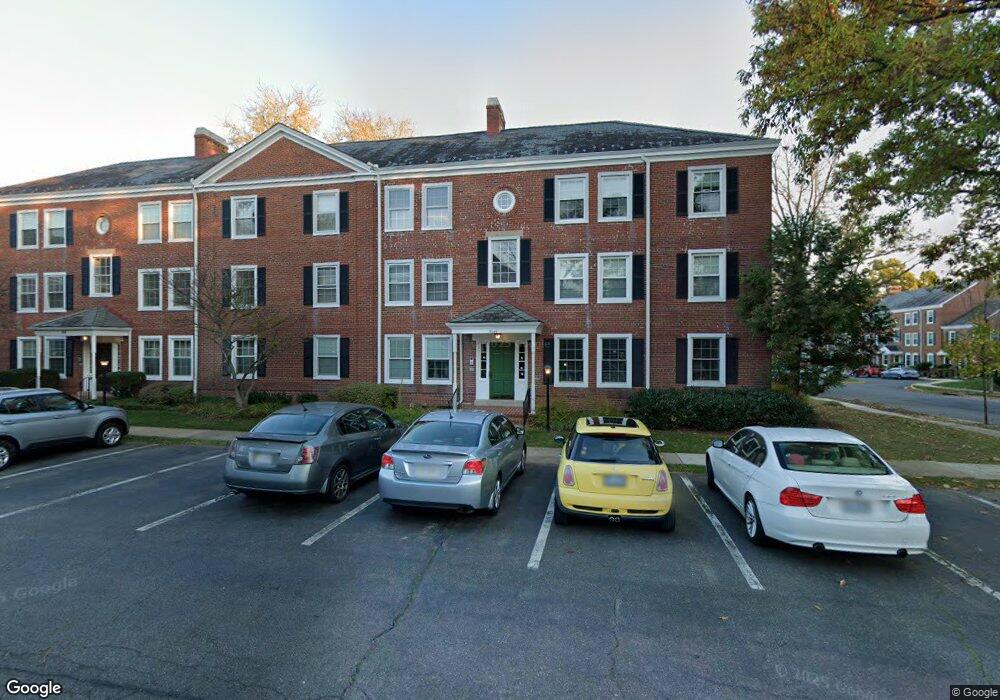 3049 S Buchanan St unit A2, Arlington, VA 22206 - photo 1