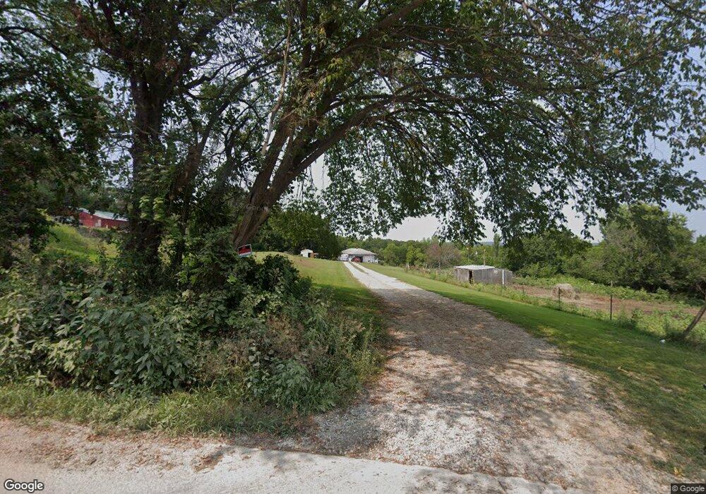 652 N 2050th Rd, Lecompton, KS 66050 - photo 1