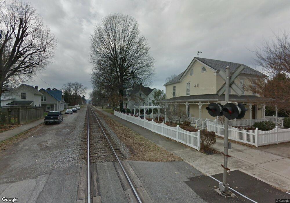 215 E 3rd St, Augusta, KY 41002 - photo 1