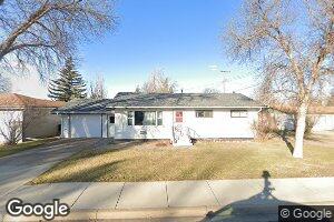 606 1st St NW, Bowman, ND 58623