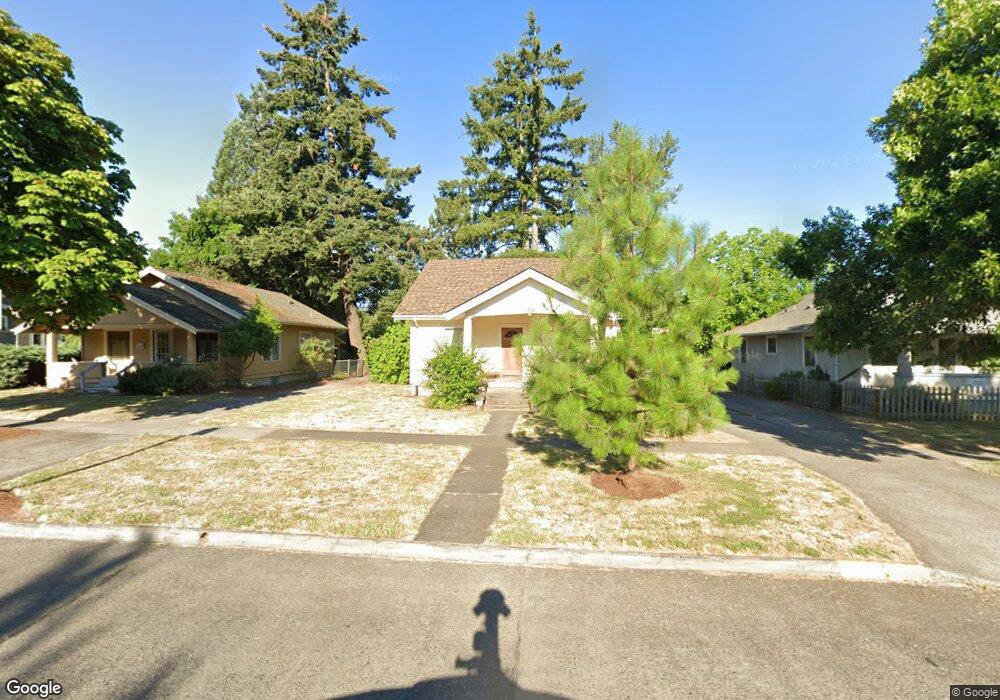 1822 Moss St, Eugene, OR 97403 - photo 1