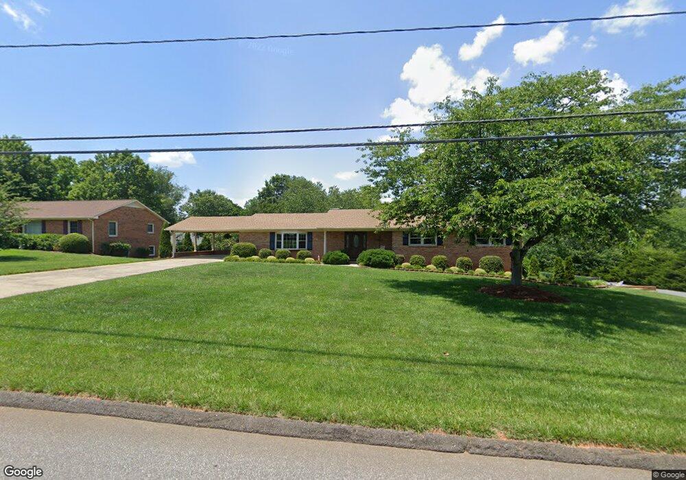 919 Valley St, Statesville, NC 28677 - photo 1