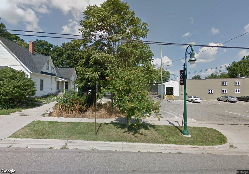 110 W Main St, Grand Ledge, MI 48837 - photo 1