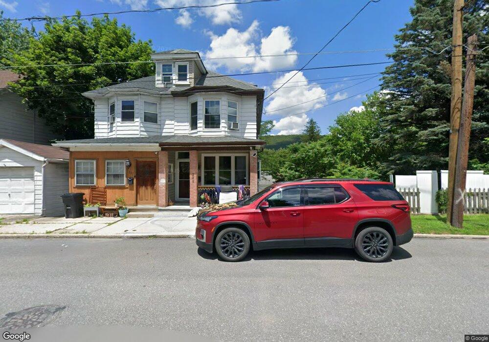 225 W Ruddle St, Coaldale, PA 18218 - photo 1