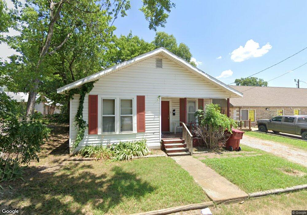 402 Poplar St, Bonham, TX 75418 - photo 1