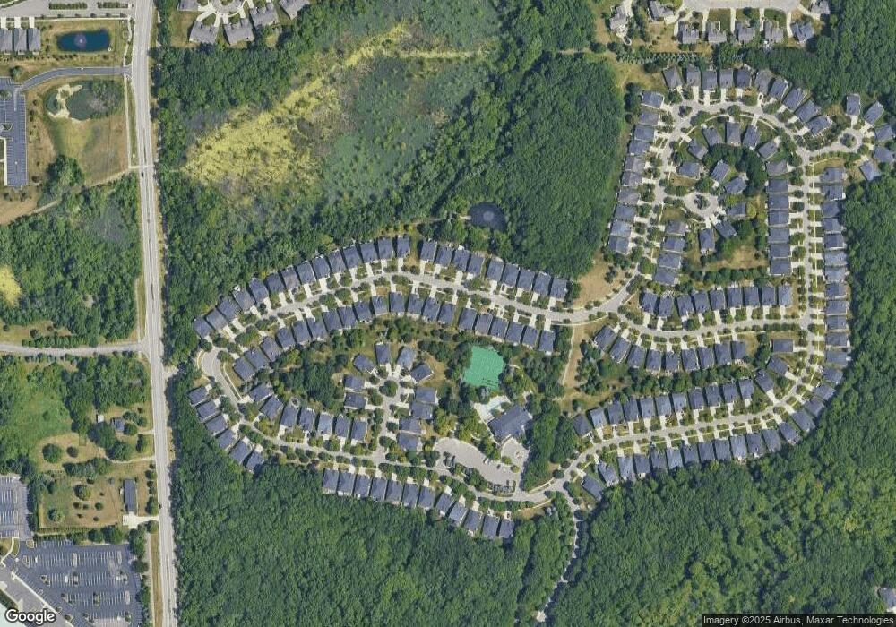 4013 Hillsdale Dr, Auburn Hills, MI 48326 - photo 1