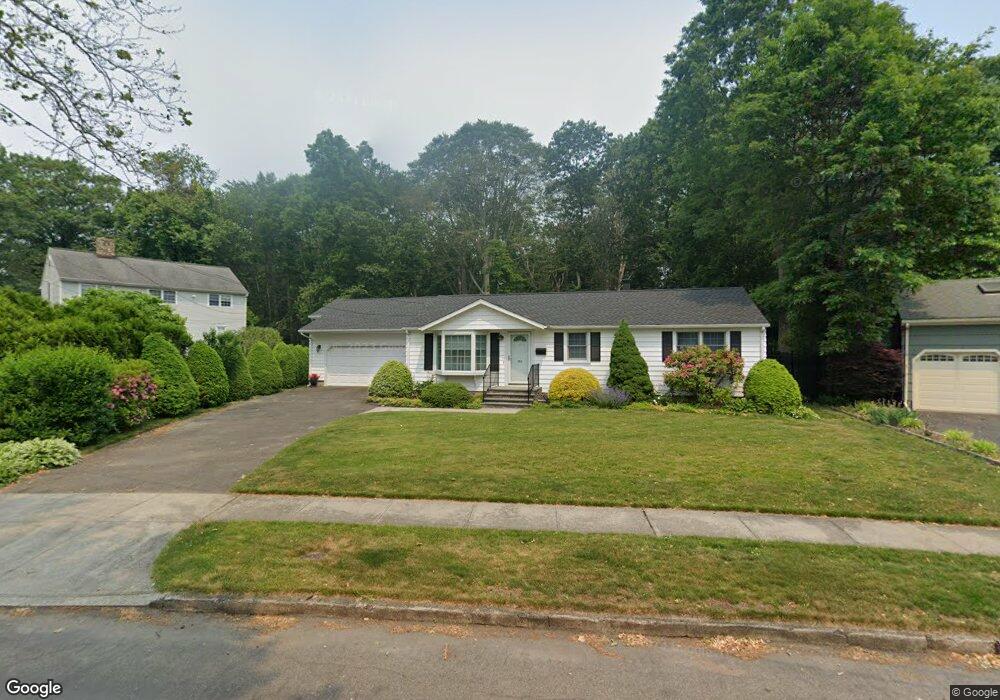 260 Partridge Ln, Fairfield, CT 06824 - photo 1