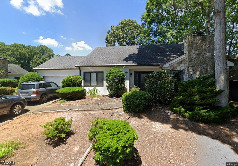 10100 Kinross Rd, Roswell, GA 30076 - photo 1