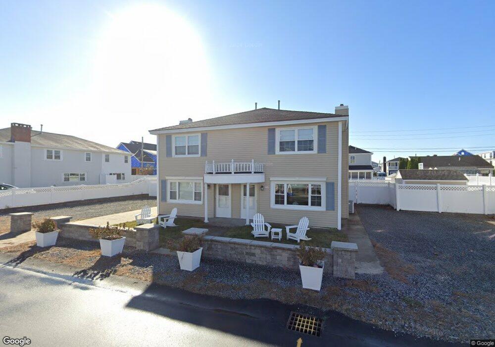 210 Bristol St, Seabrook, NH 03874 - photo 1