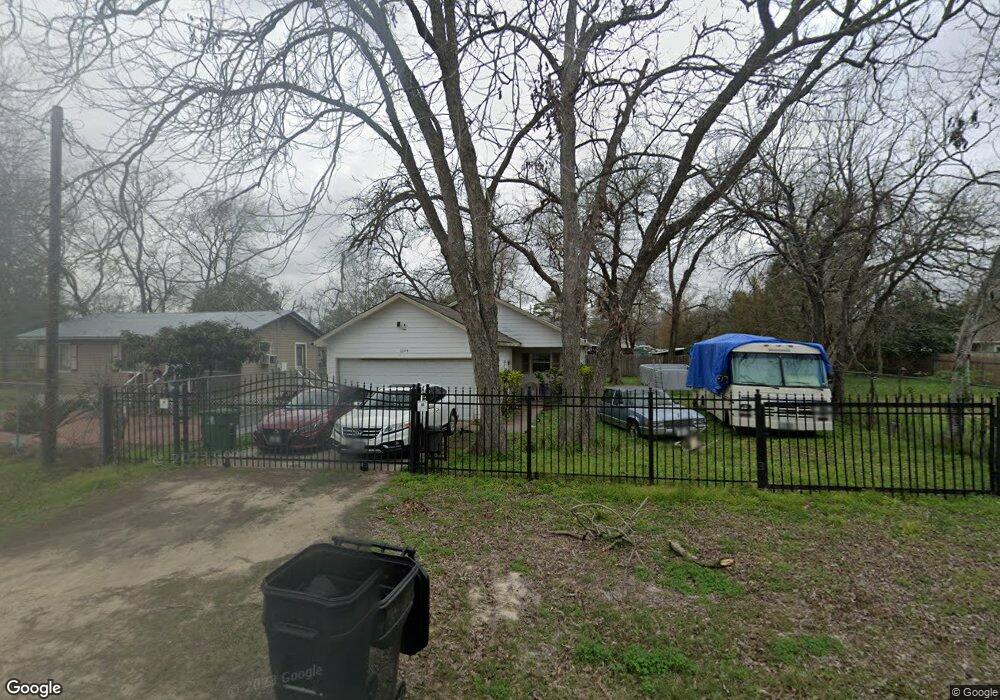 1044 South Ln, Houston, TX 77088 - photo 1